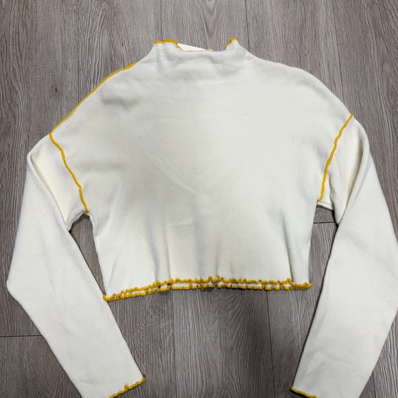 Urban Outfitters Zella Pullover Sweater NWT size XS - Picture 8 of 9